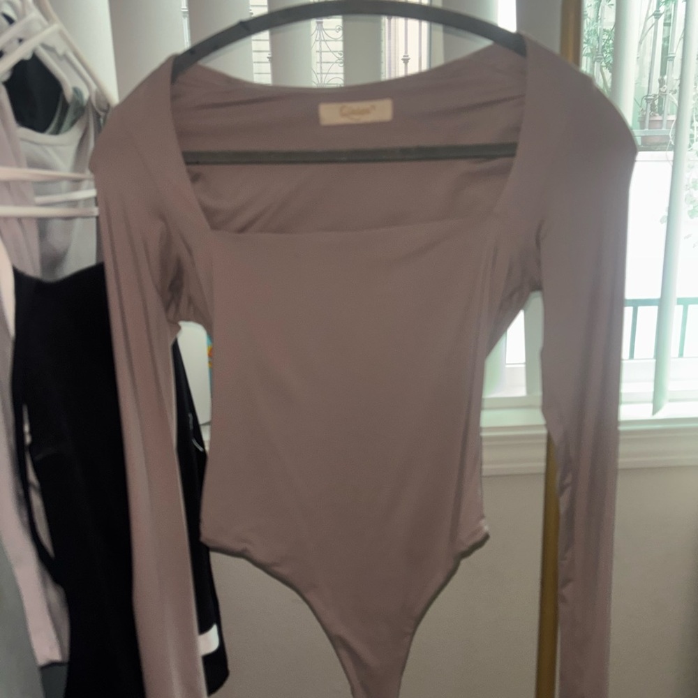 Square Neck Long Sleeve Bodysuit - light purple/lavender